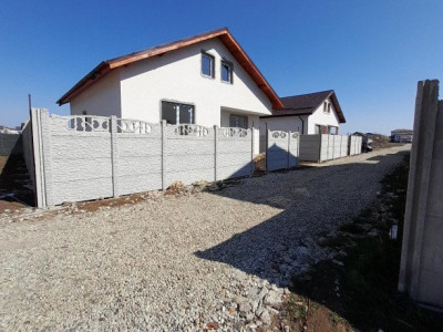 Casa single, cu teren de 250 mp, in Bragadiru,str.Topaz